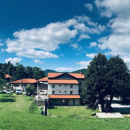 B&B Mad Mountain Robidisce Buitenkant foto